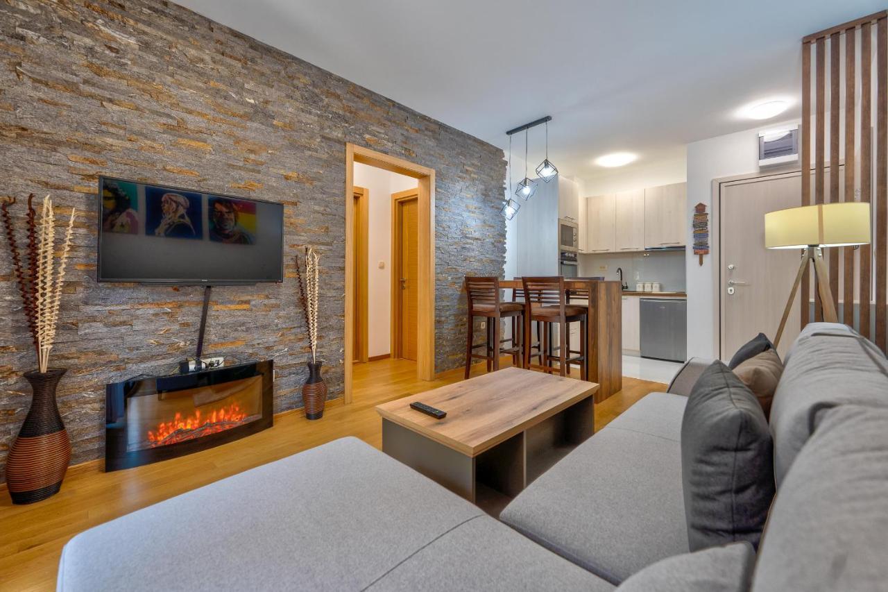 Vila Pekovic Green, Pine Trees View 2 Bedrooms Apartment ズラティボール エクステリア 写真